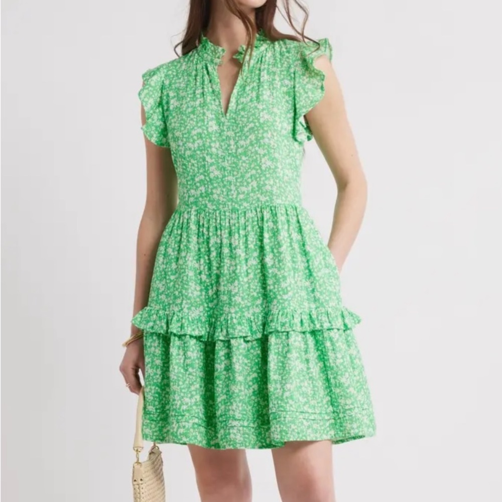 Caslon Women's Kelly Green Ditsy Floral Dress Size Medium 8 / 10 Ruffles Flowy